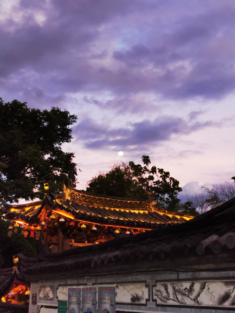 photography confidential expat travel lijiang old town trip hotel accommodation