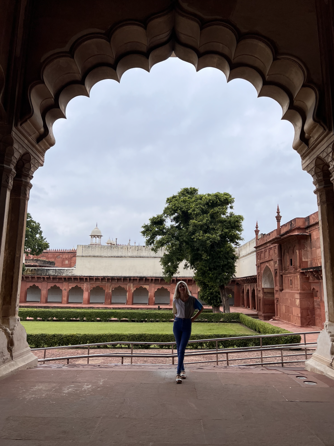 walking distance from Taj Mahal india agra fort